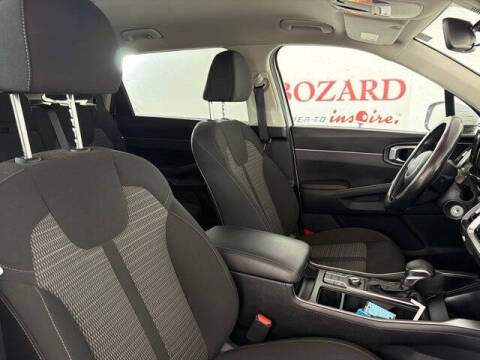 2022 Kia Sorento LX