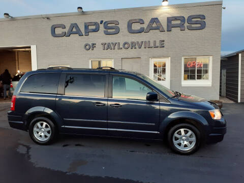 2009 Chrysler Town and Country for sale at Caps Cars Of Taylorville in Taylorville IL