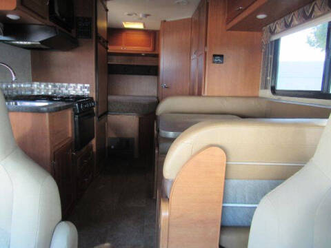 2017 Ford E-Series E-450 SD