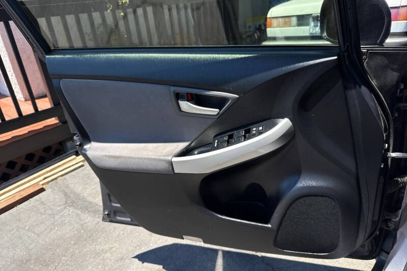 2015 Toyota Prius Three