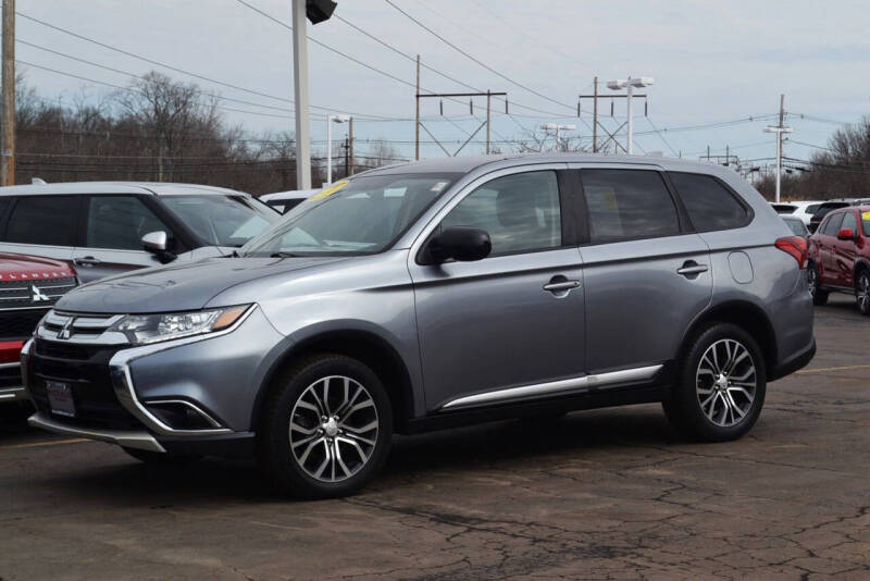 2017 Mitsubishi Outlander ES