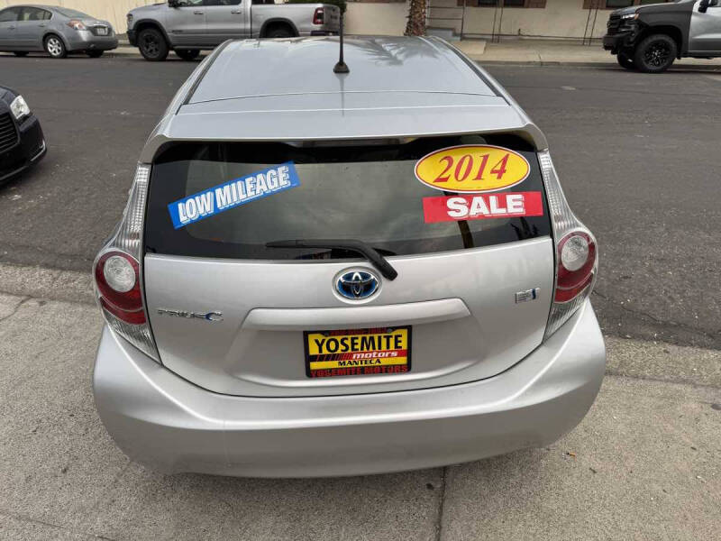 2014 Toyota Prius c