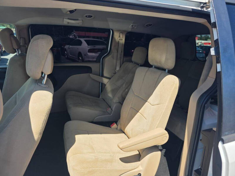 2013 Dodge Grand Caravan SE