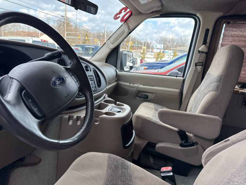 2003 Ford E-Series E-150