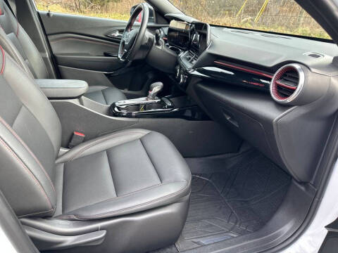 2024 Chevrolet Trax RS