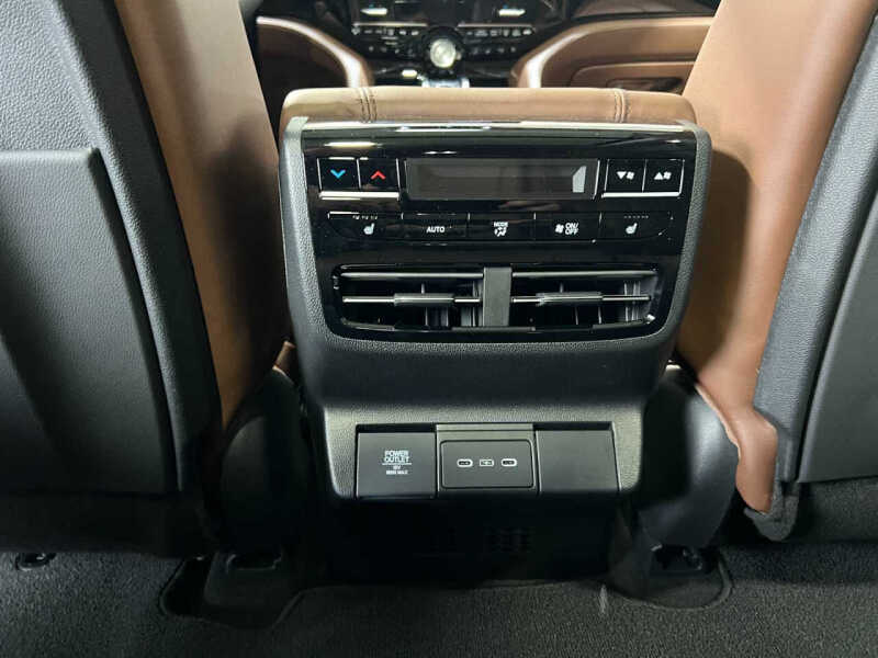 2026 Acura MDX SH-AWD w/Advance