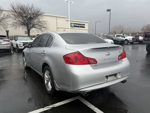 2015 Infiniti Q40