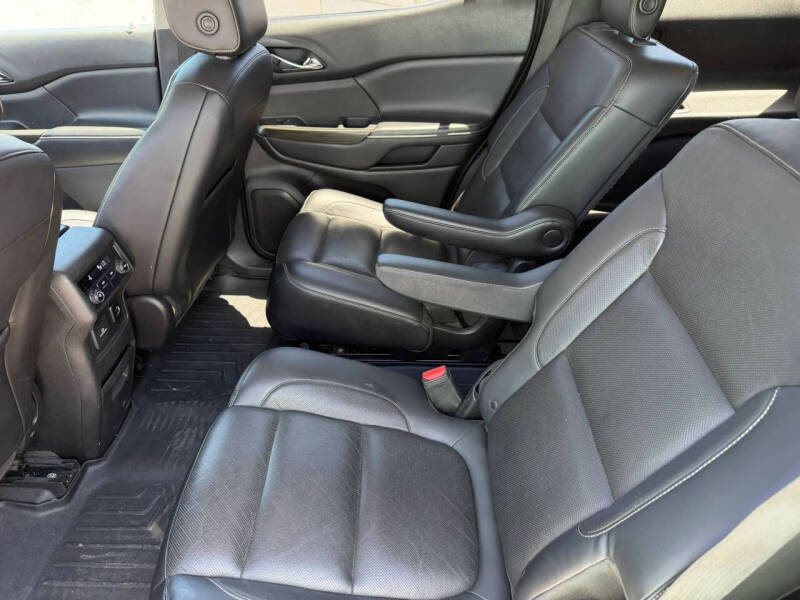2017 GMC Acadia SLT-1