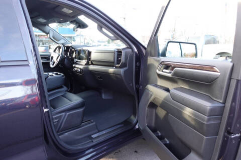 2024 GMC Sierra 1500 Elevation Standard