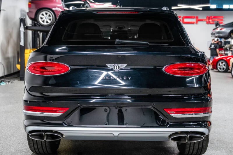 2024 Bentley Bentayga EWB