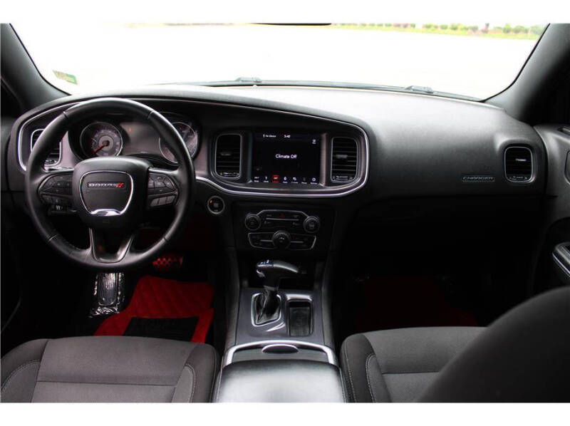 2018 Dodge Charger SXT