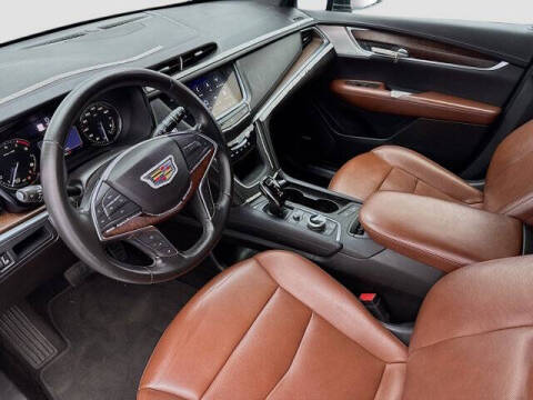 2021 Cadillac XT5 Premium Luxury