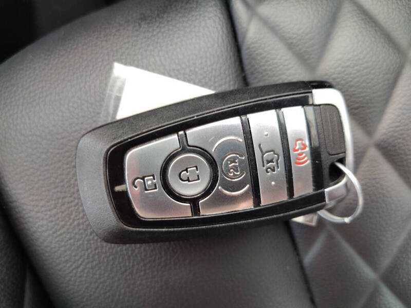 2024 Ford Edge Titanium