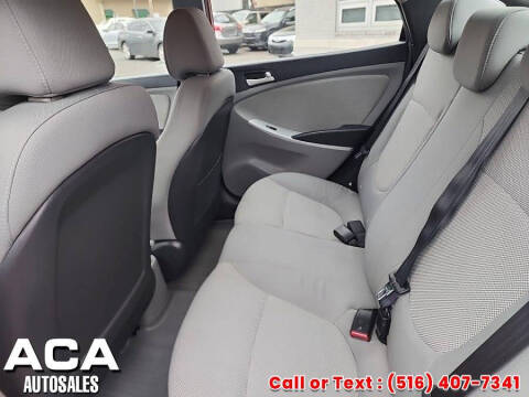 2012 Hyundai Accent GLS