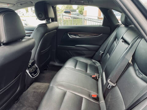 2013 Cadillac XTS Luxury Collection