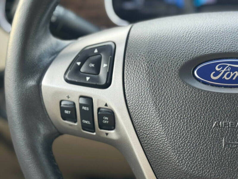 2019 Ford Taurus Limited