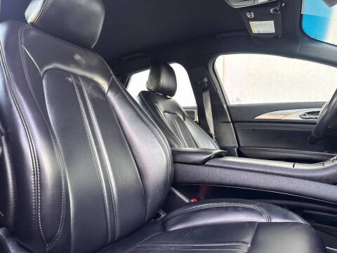 2020 Lincoln MKZ Standard