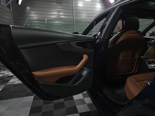 2022 Audi A5 Sportback quattro S line Prem Plus 45 TFSI