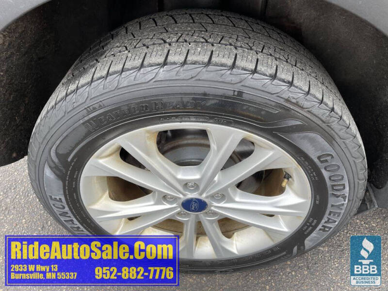2017 Ford Escape SE