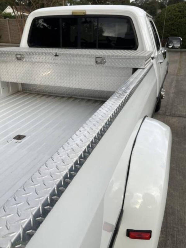 1993 Dodge W series's photo