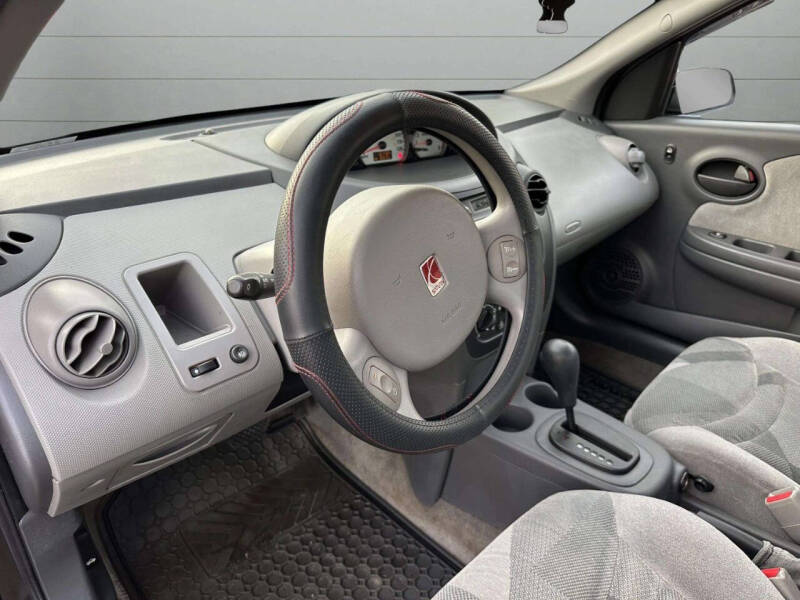 2003 Saturn Ion 3