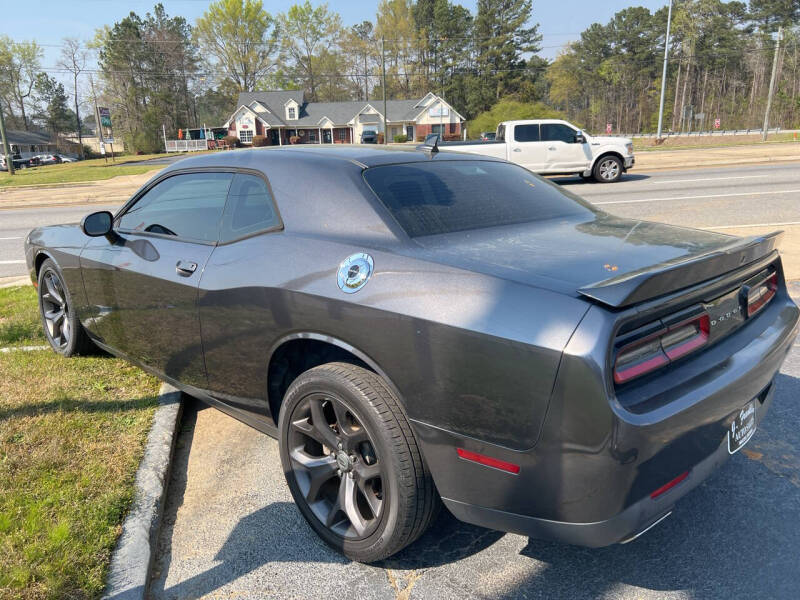 2019 Dodge Challenger SXT