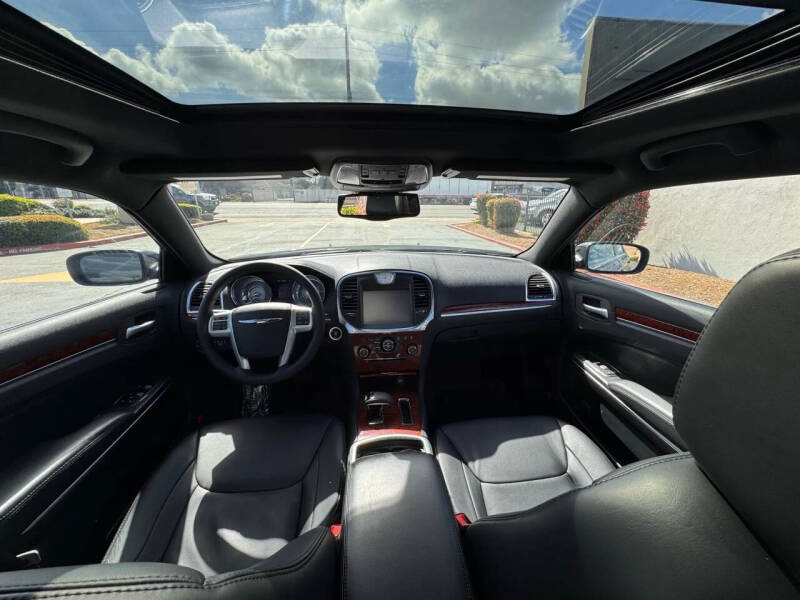2014 Chrysler 300