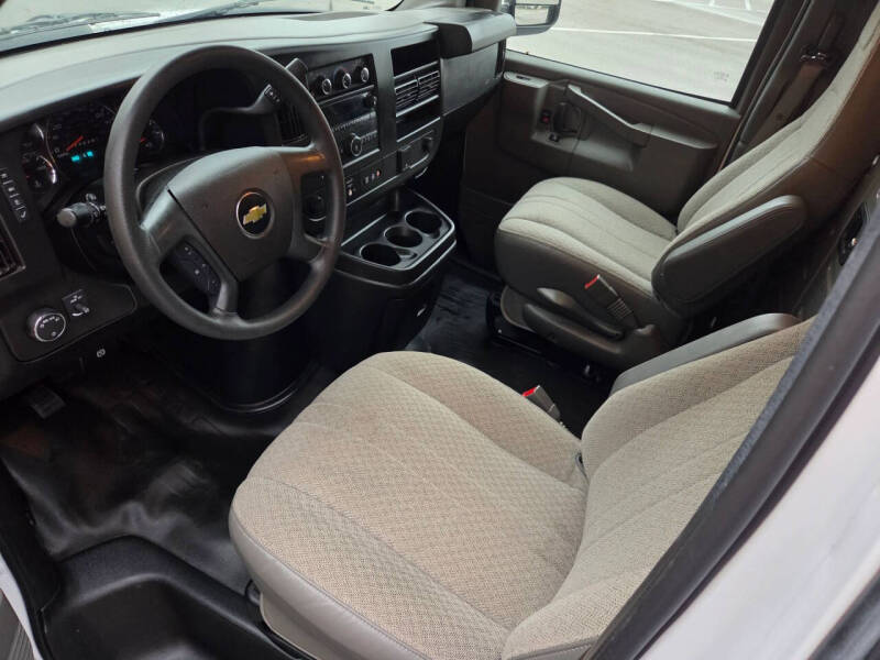 2021 Chevrolet Express 2500