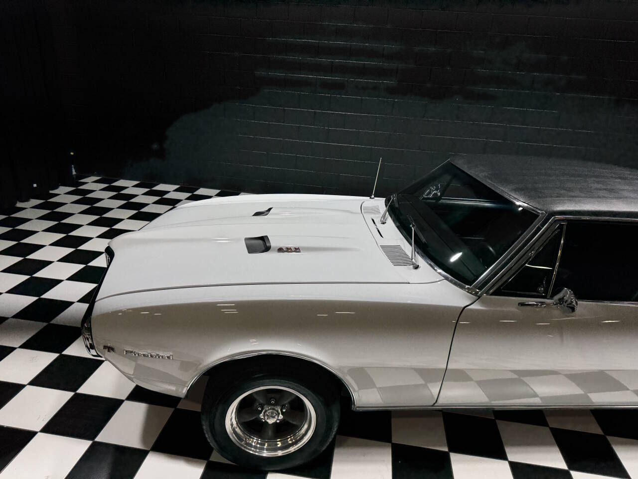 1967 Pontiac Firebird 33