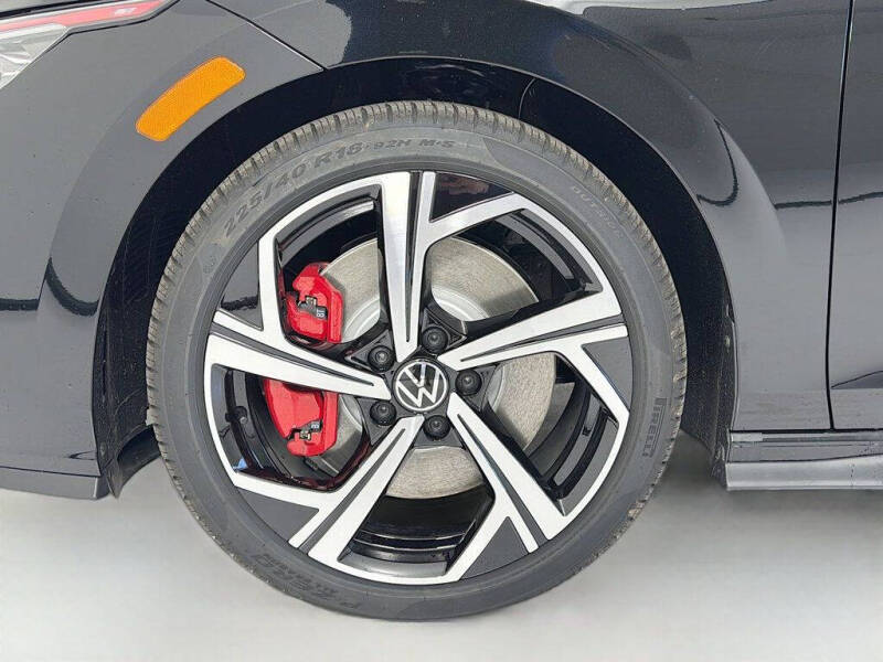 2026 Volkswagen Golf GTI SE