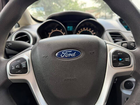 2017 Ford Fiesta SE