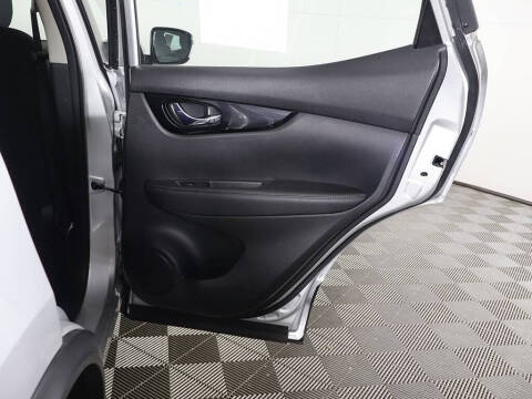 2022 Nissan Rogue Sport SV