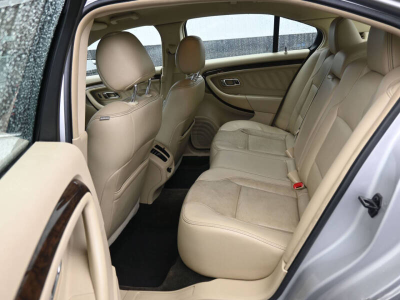 2014 Ford Taurus Limited