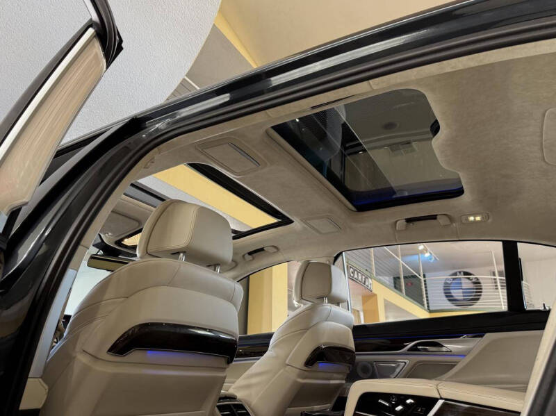 2018 BMW 7 Series M760i xDrive