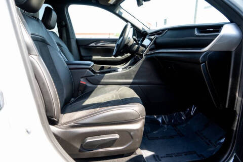 2022 Jeep Grand Cherokee L Altitude