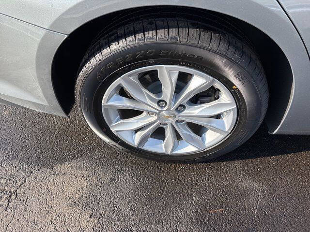 2024 Chevrolet Malibu LT