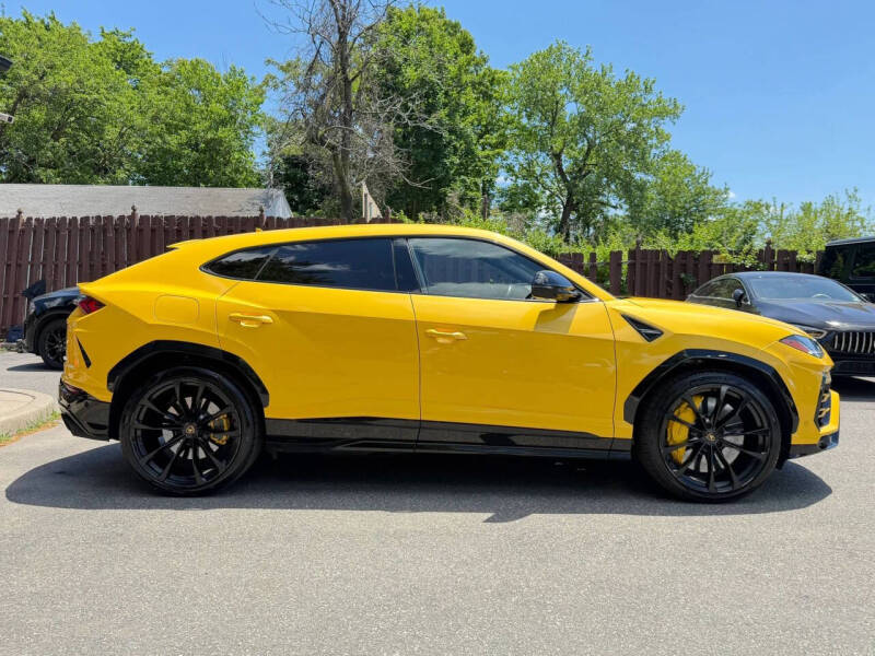2021 Lamborghini Urus