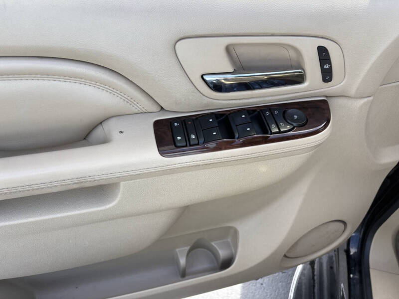 2014 Cadillac Escalade Luxury