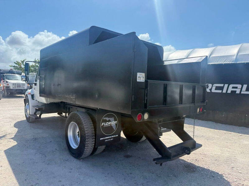 2004 International DuraStar 4300