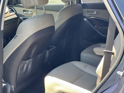 2017 Hyundai Santa Fe Limited Ultimate