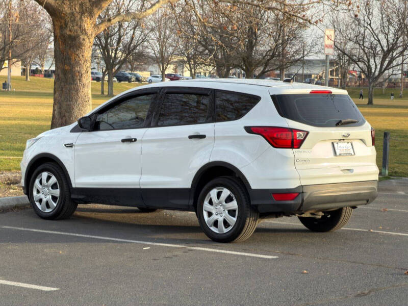 2019 Ford Escape S
