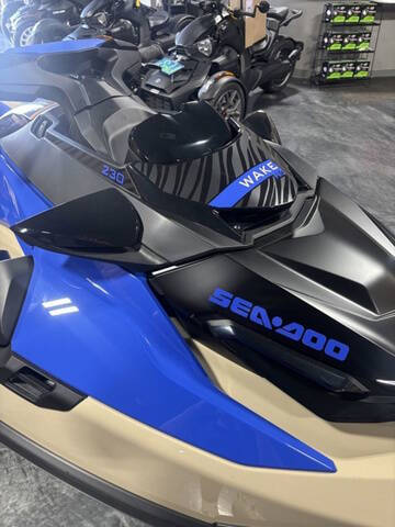 2025 Sea-Doo Wake