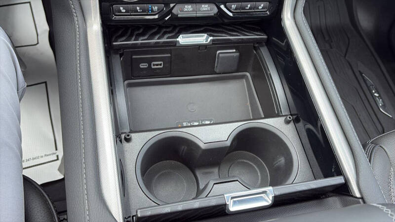 2024 GMC Yukon XL Denali