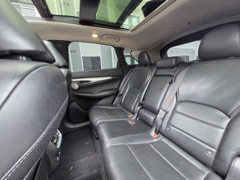 2019 Infiniti QX50 Essential