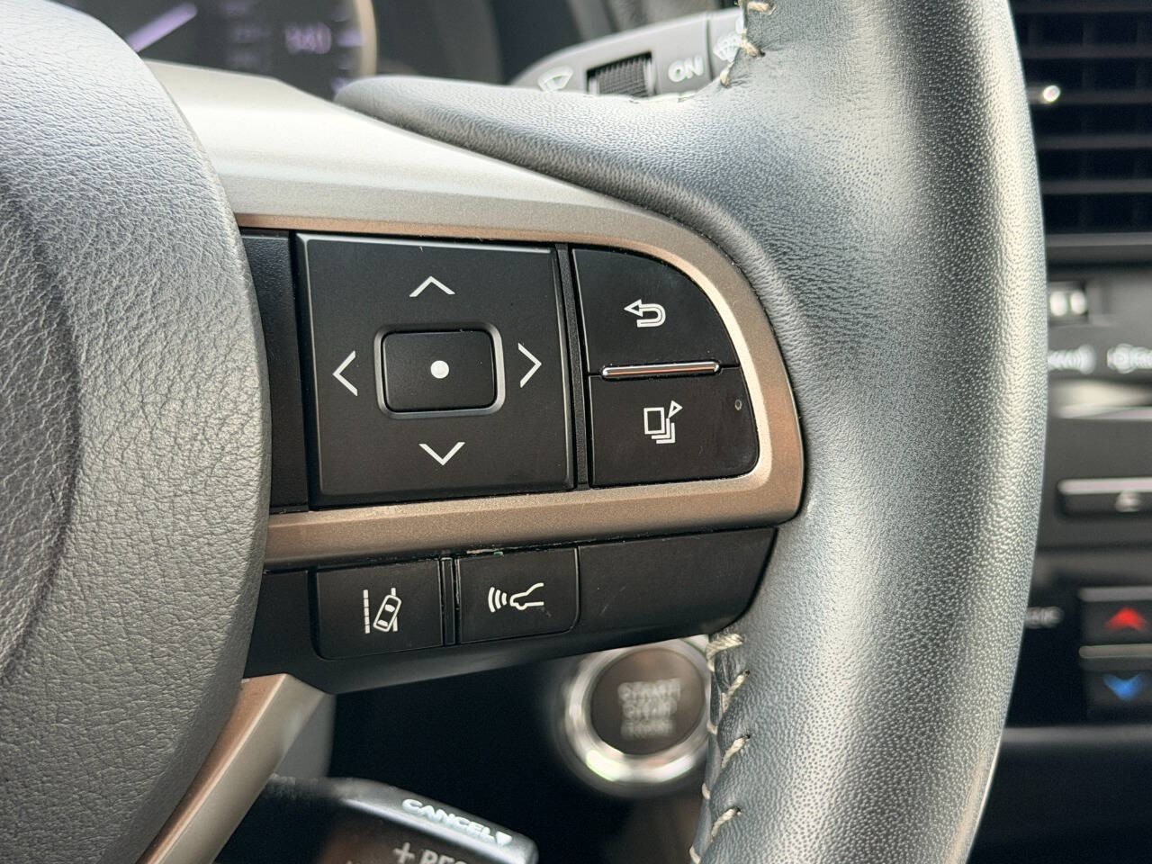 LexusRX 35037