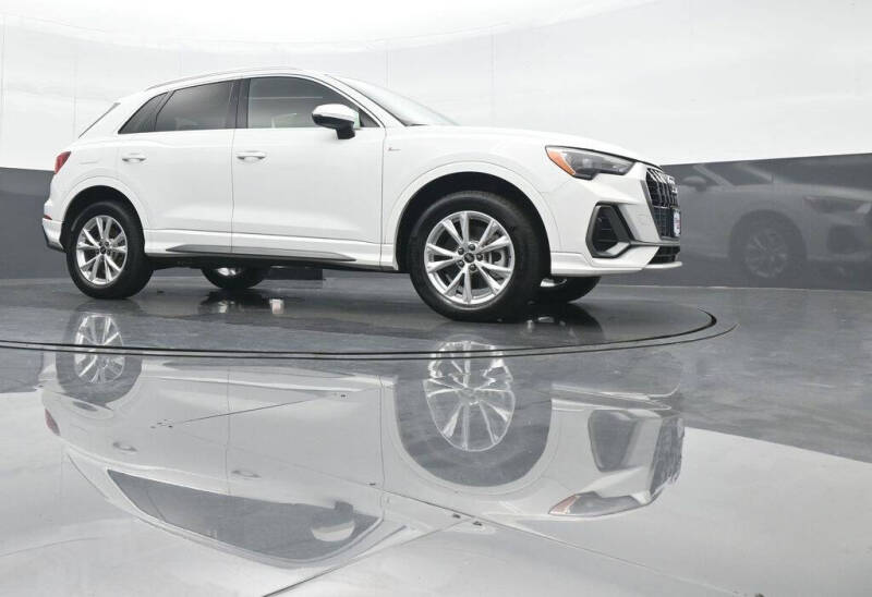 2022 Audi Q3 quattro S line Premium 45 TFSI