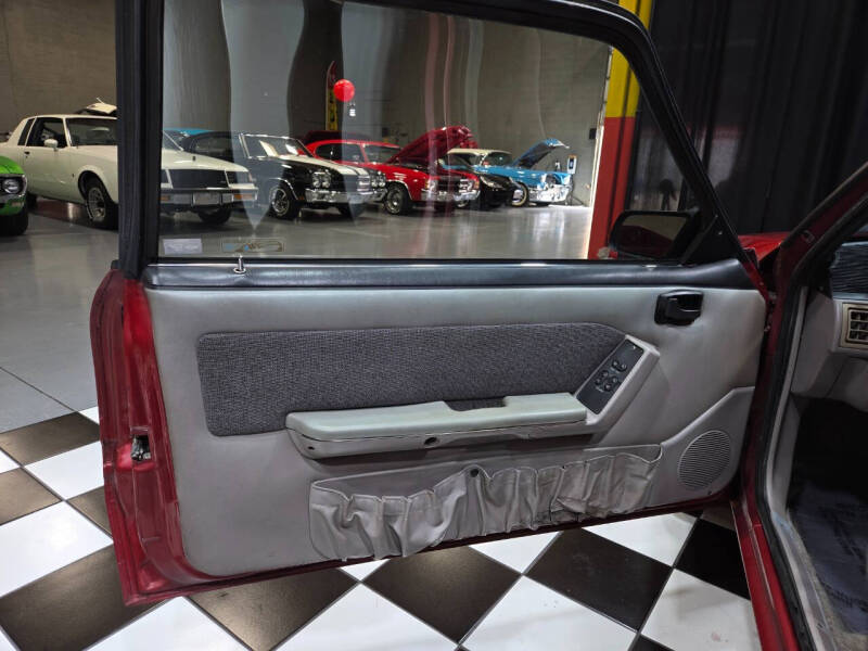 1990 Ford Mustang LX 5.0