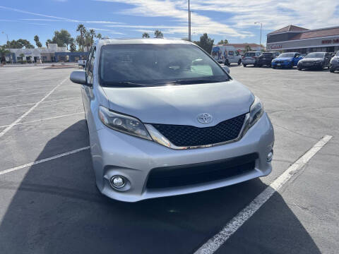 2016 Toyota Sienna SE Premium 8-Passenger
