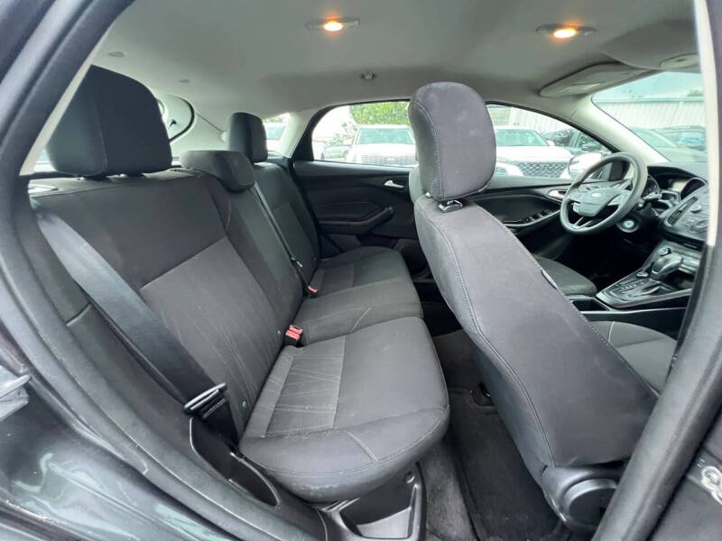 2017 Ford Focus SE