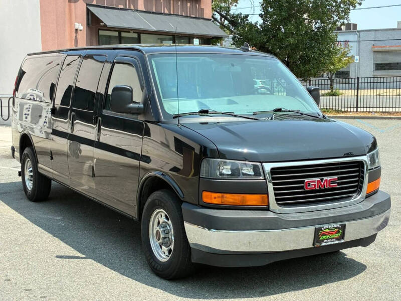 2017 GMC Savana LT 3500